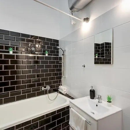 - New - Modern Apartamento